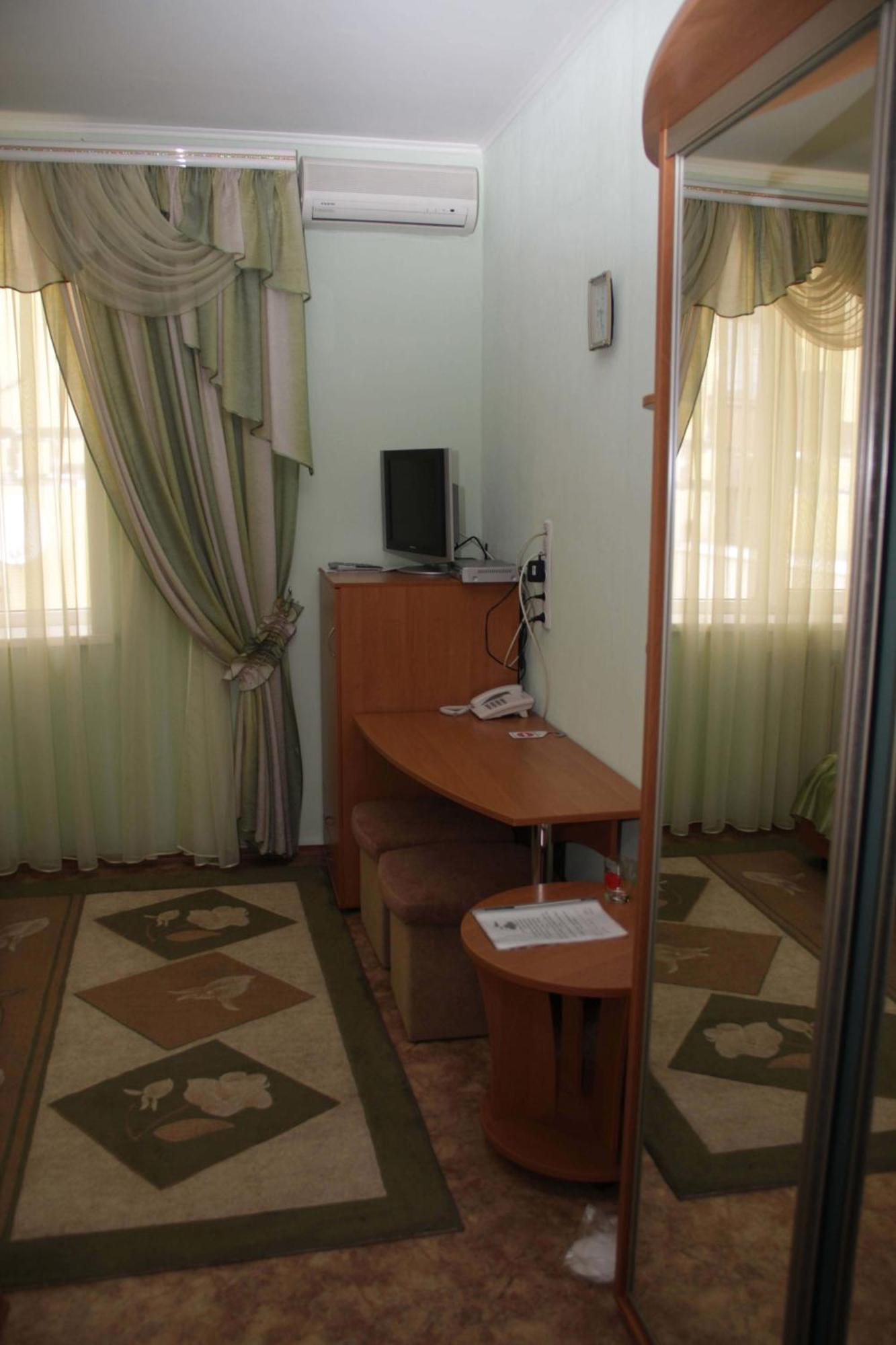 Kristina Hotel Zaporizhia Eksteriør billede